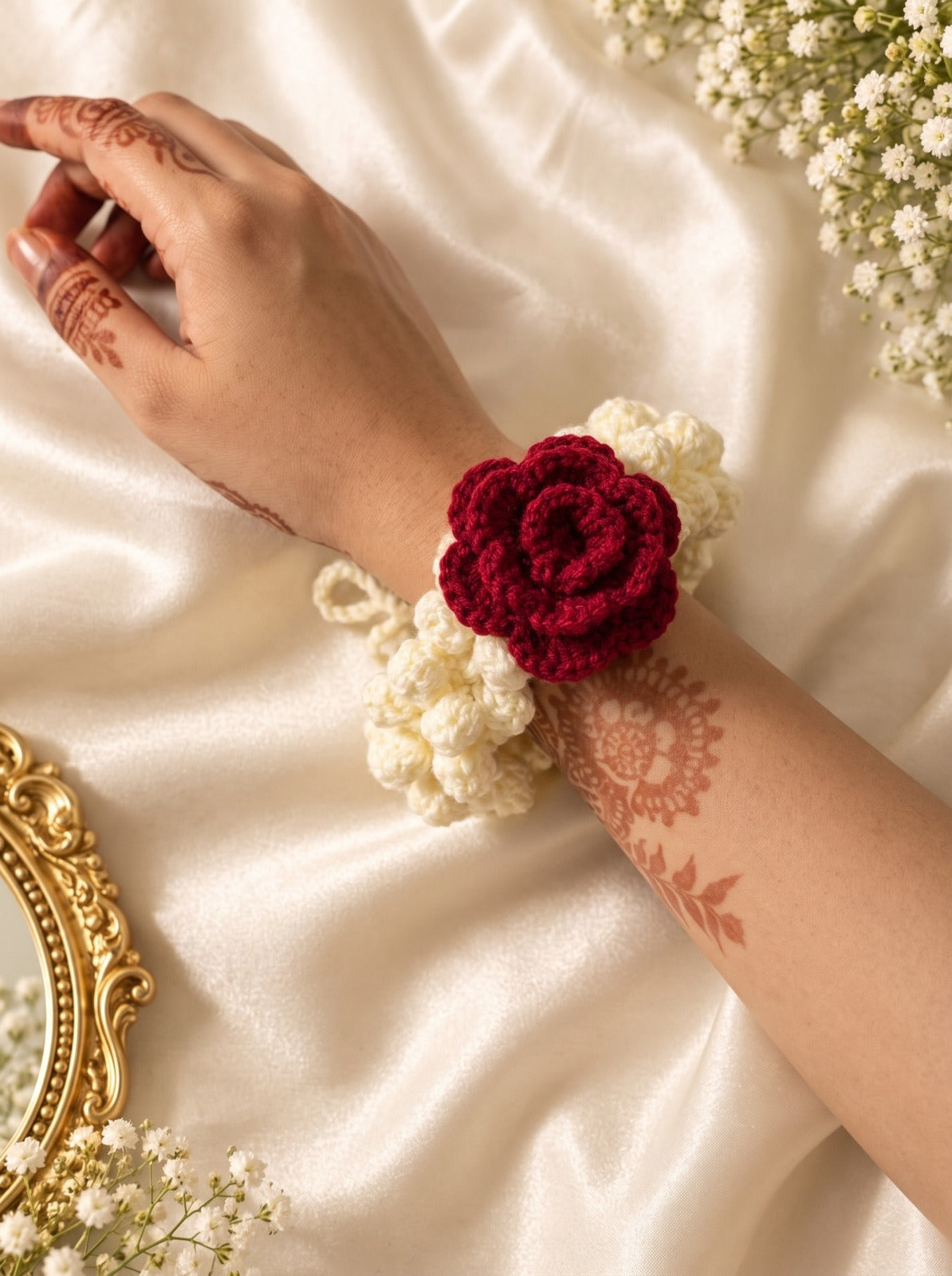 Red Rose Crochet Gajra – reusable gajra and hair tie